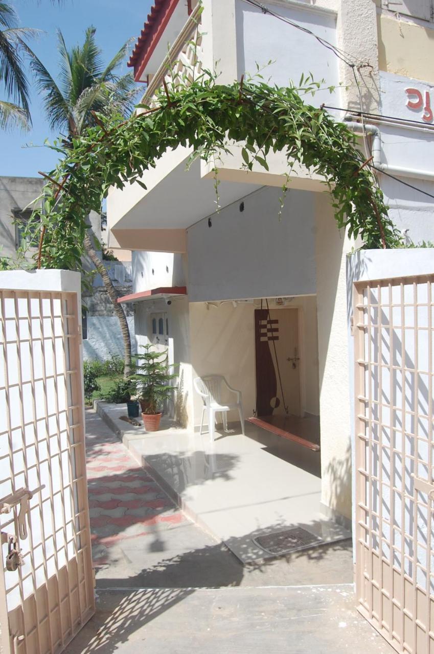Gurukrupa Bunglow Dwarka (Gujarat) Exterior foto